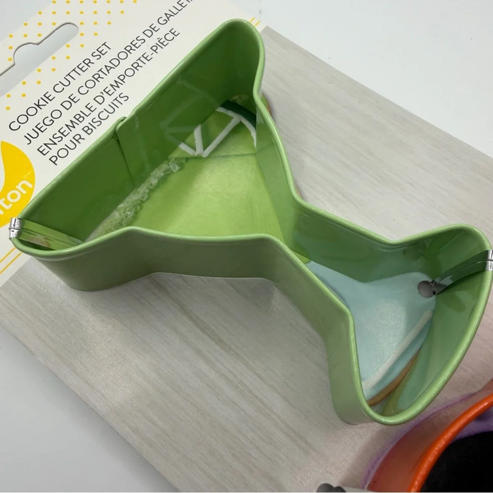 Wilton summer theme cookie cutters Sunglasses Margarita Glass Flip Flop Sandals